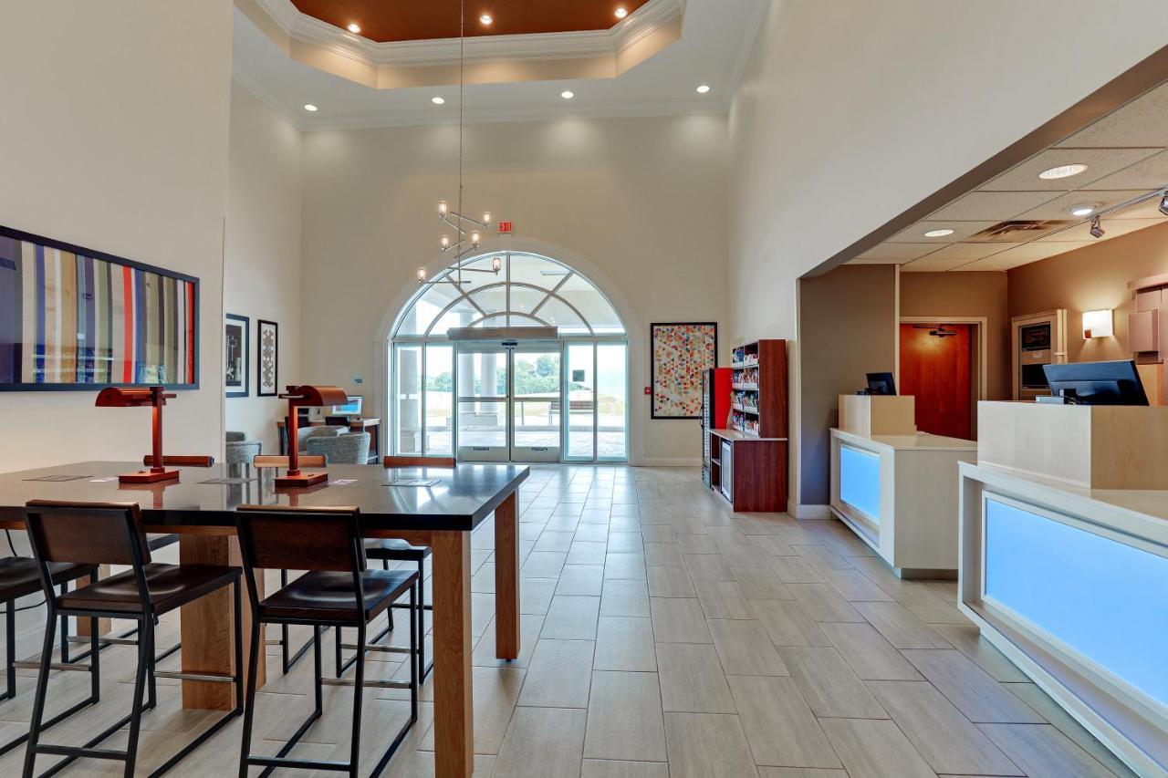 Holiday Inn Express Campbellsville By Ihg Exterior foto